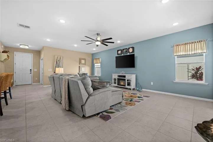 Well laid out floorplan