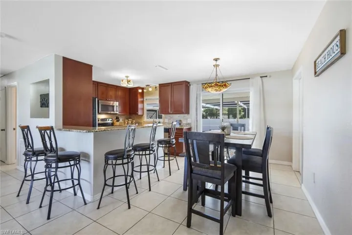 Dining Area And Breakfast Bar