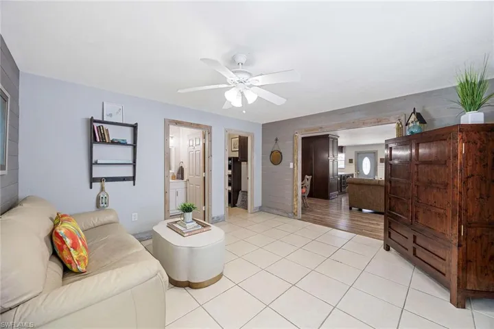 736 94th Ave N, Naples, Florida 34108