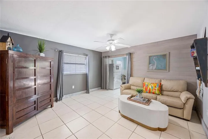 736 94th Ave N, Naples, Florida 34108
