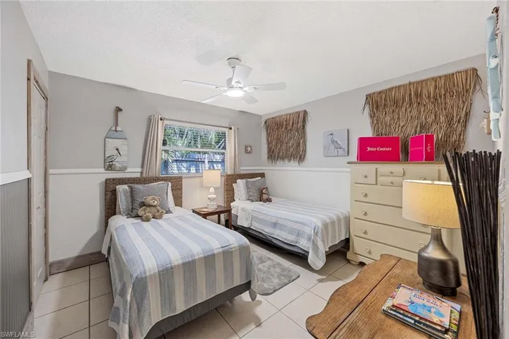 736 94th Ave N, Naples, Florida 34108