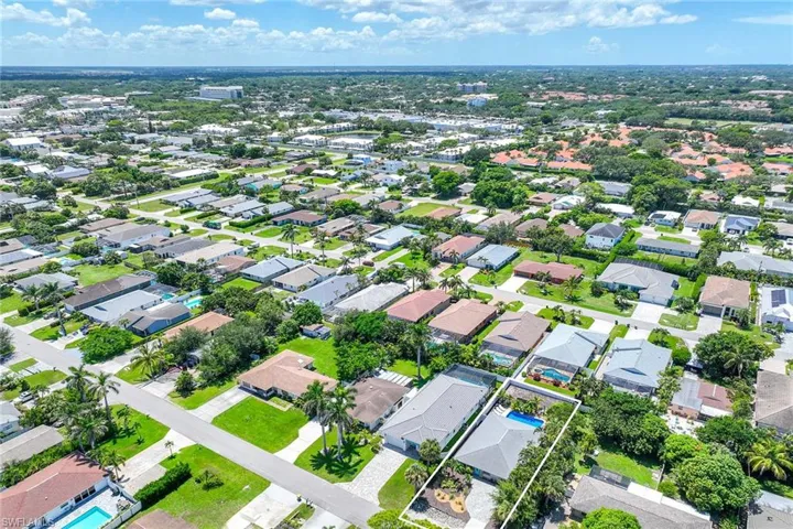 736 94th Ave N, Naples, Florida 34108