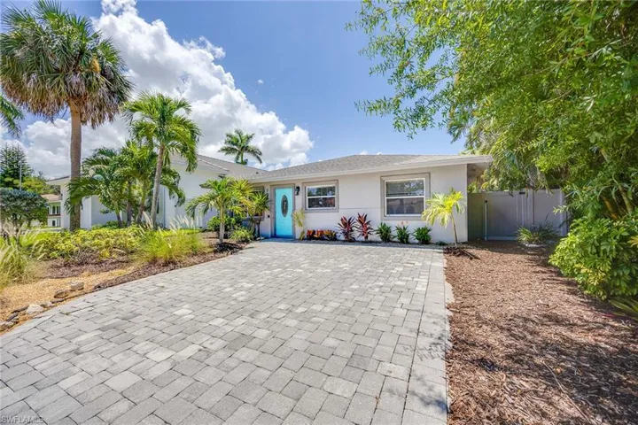 736 94th Ave N, Naples, Florida 34108