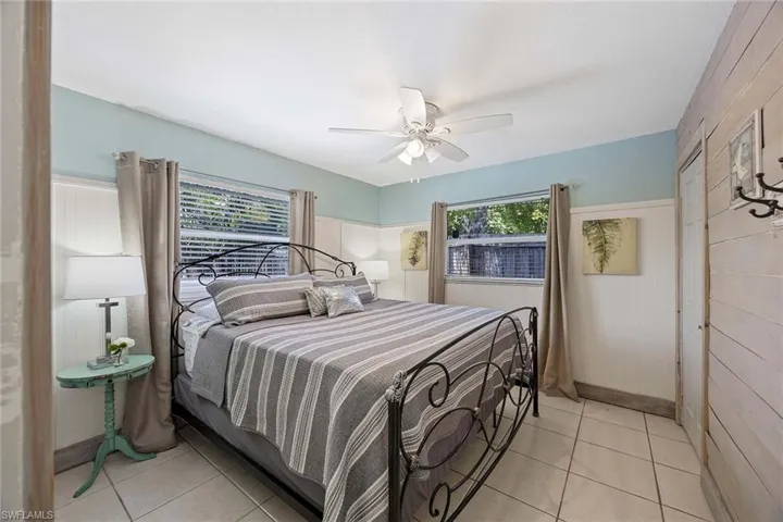 736 94th Ave N, Naples, Florida 34108