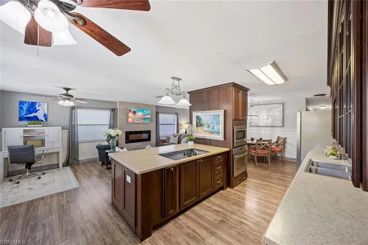 736 94th Ave N, Naples, Florida 34108