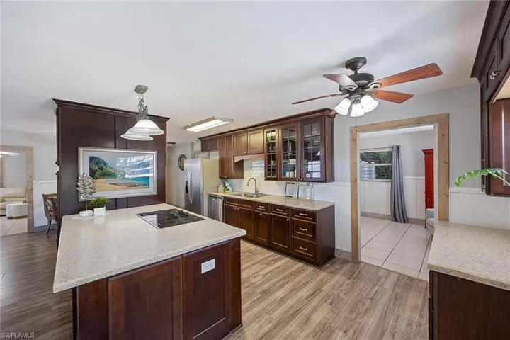 736 94th Ave N, Naples, Florida 34108