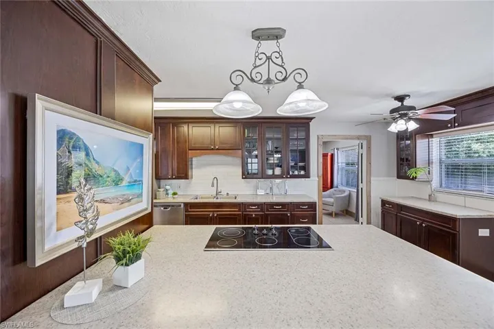 736 94th Ave N, Naples, Florida 34108