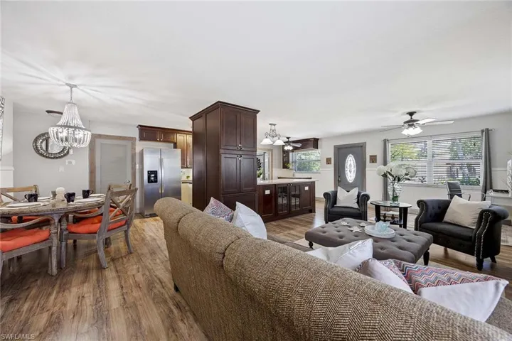 736 94th Ave N, Naples, Florida 34108