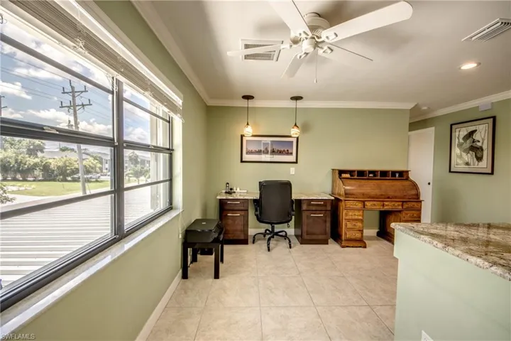 4622 SW Santa Barbara  PL, Cape Coral, FL 33914