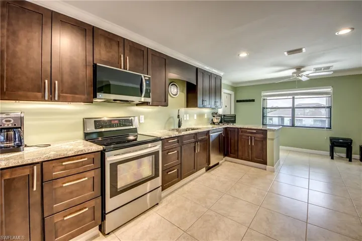 4622 SW Santa Barbara  PL, Cape Coral, FL 33914