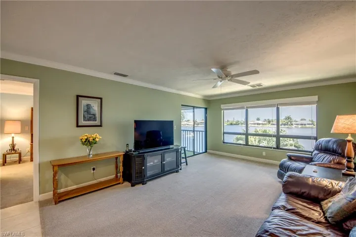 4622 SW Santa Barbara  PL, Cape Coral, FL 33914