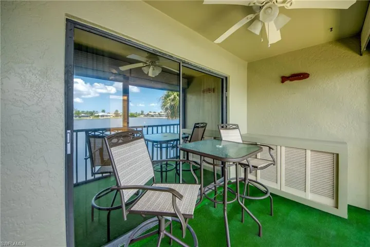 4622 SW Santa Barbara  PL, Cape Coral, FL 33914