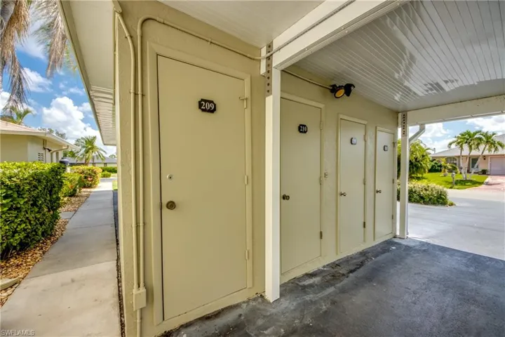 4622 SW Santa Barbara  PL, Cape Coral, FL 33914
