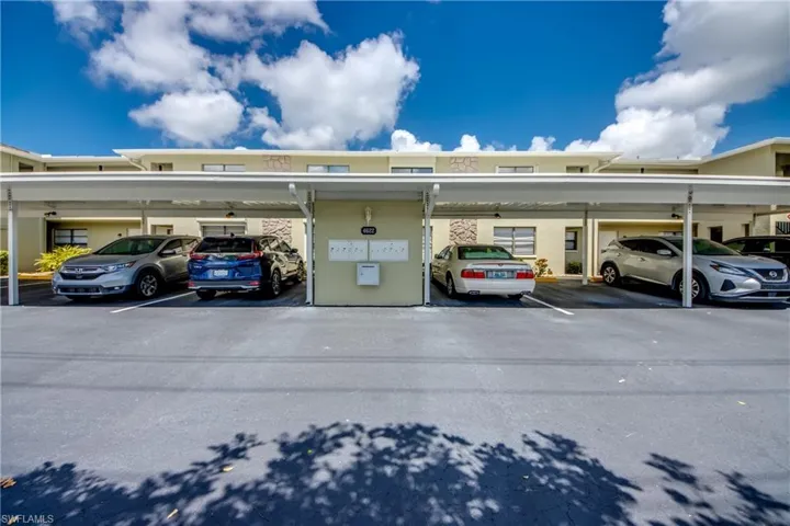 4622 SW Santa Barbara  PL, Cape Coral, FL 33914