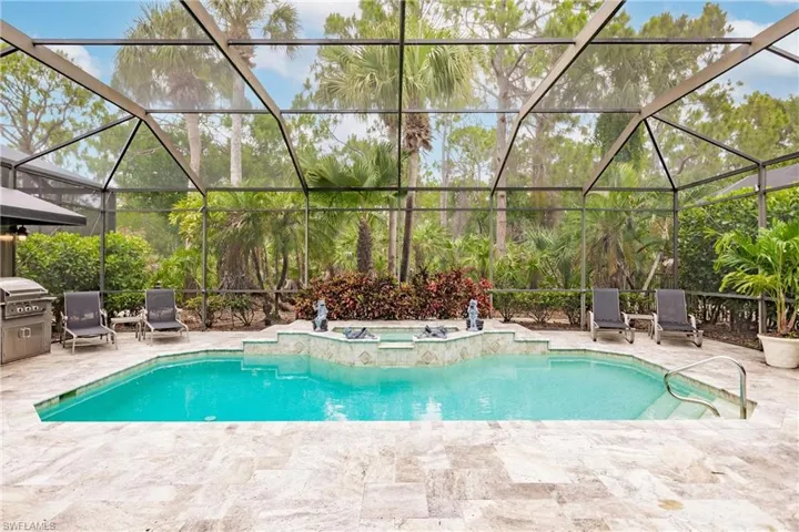 Pool & Spa