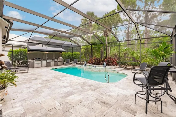 Pool & Spa