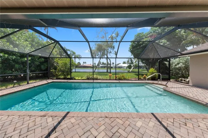 28561  Winthrop  CIR, Bonita Springs, FL 34134