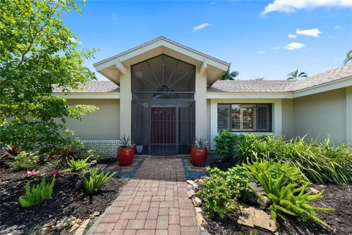 28561  Winthrop  CIR, Bonita Springs, FL 34134