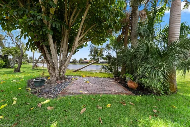 28561  Winthrop  CIR, Bonita Springs, FL 34134