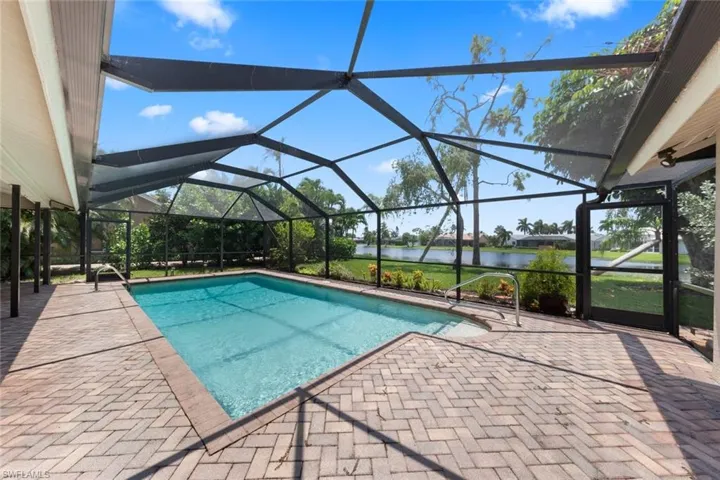 28561  Winthrop  CIR, Bonita Springs, FL 34134