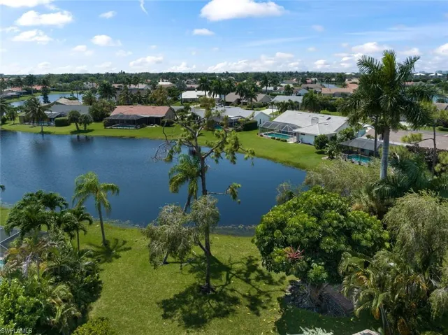 28561  Winthrop  CIR, Bonita Springs, FL 34134