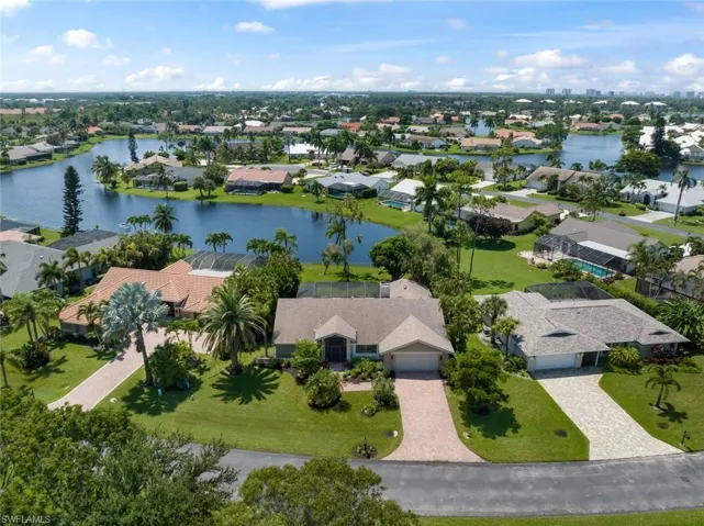 28561  Winthrop  CIR, Bonita Springs, FL 34134