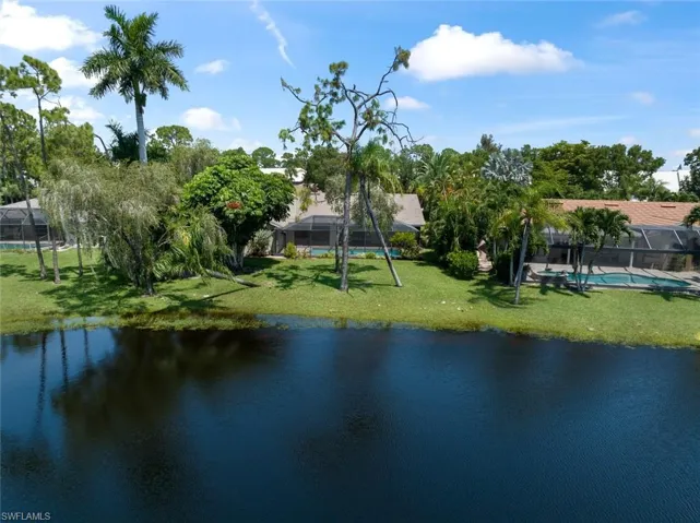 28561  Winthrop  CIR, Bonita Springs, FL 34134