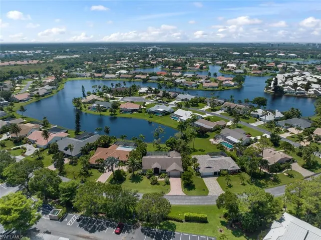 28561  Winthrop  CIR, Bonita Springs, FL 34134