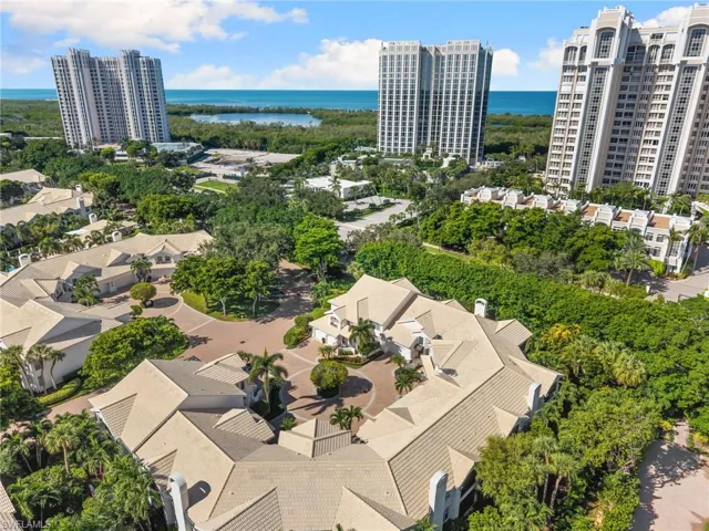 6855 San Marino Dr 201b, Naples, Florida 34108
