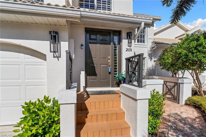 6855 San Marino Dr 201b, Naples, Florida 34108