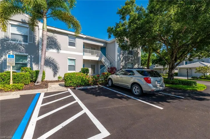 12081 Summergate Cir 204, Fort Myers, Florida 33913