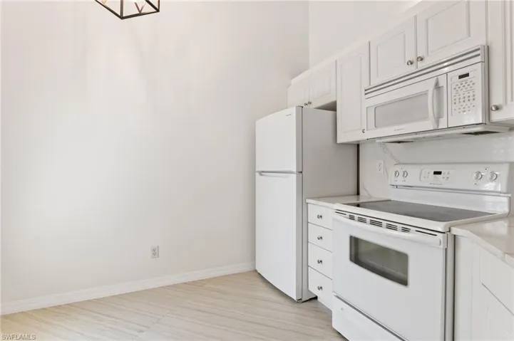 12081 Summergate Cir 204, Fort Myers, Florida 33913