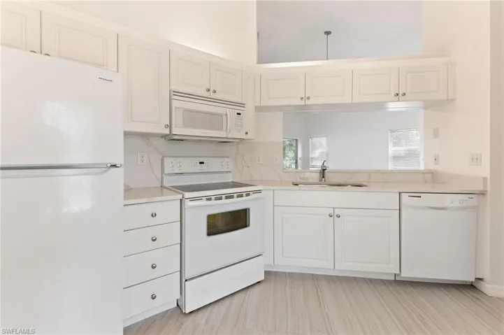 12081 Summergate Cir 204, Fort Myers, Florida 33913