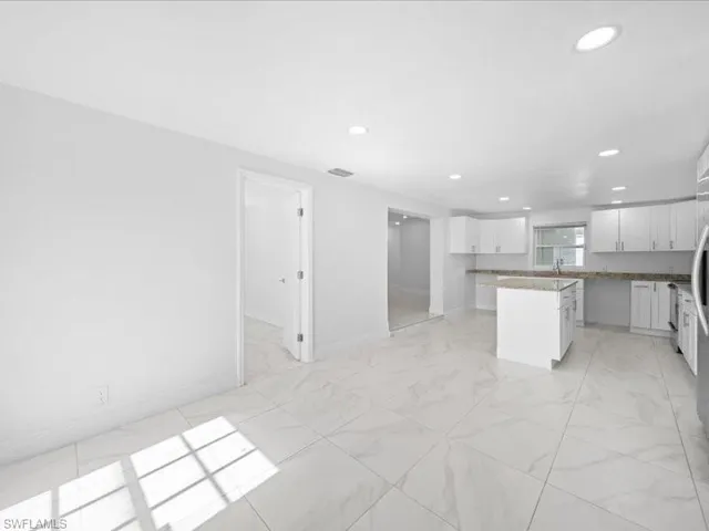 121 E 3rd St, Lehigh Acres, Florida 33936