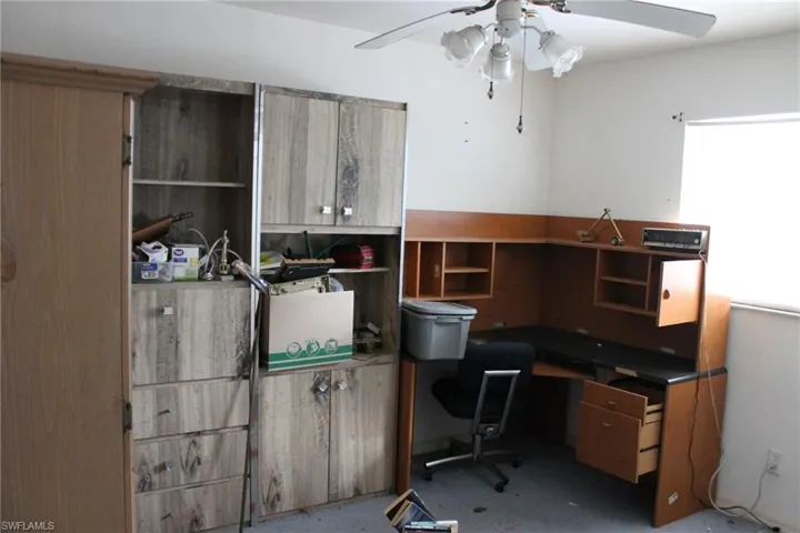 Home office with ceiling fan