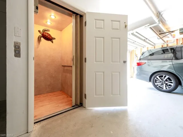 Private Elevator