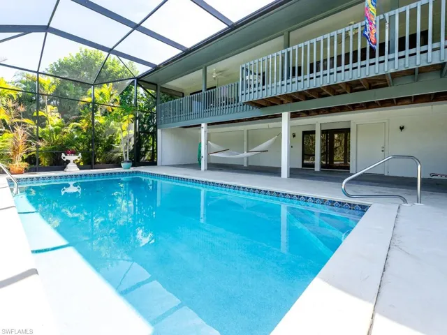 Pool & Covered Patio