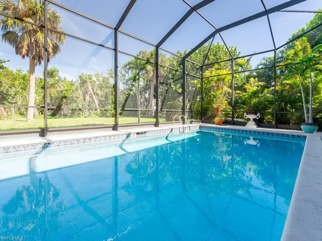 Screened Pool