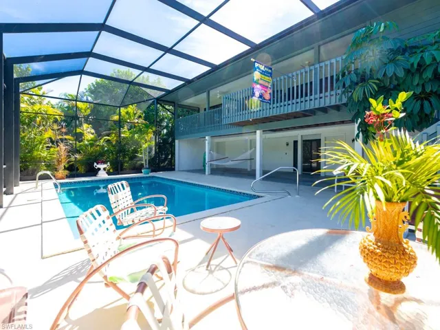 Screened Pool