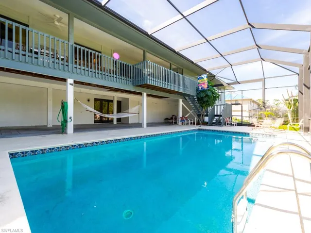 Pool & Covered Patio