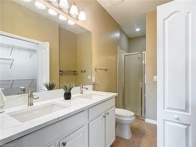 3621  Rue Alec  LOOP, North Fort Myers, FL 33917