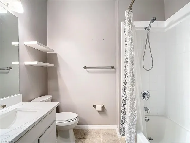 3621  Rue Alec  LOOP, North Fort Myers, FL 33917