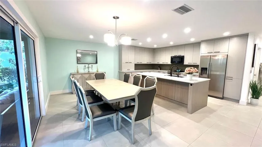 4836 Napoli Dr, Naples, Florida 34103