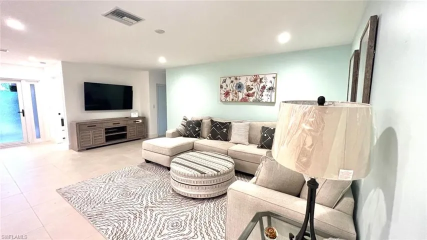 4836 Napoli Dr, Naples, Florida 34103