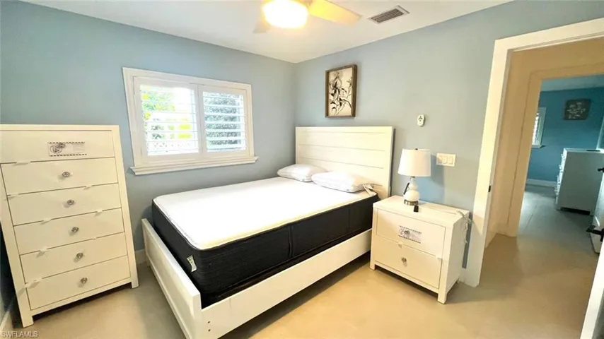 4836 Napoli Dr, Naples, Florida 34103