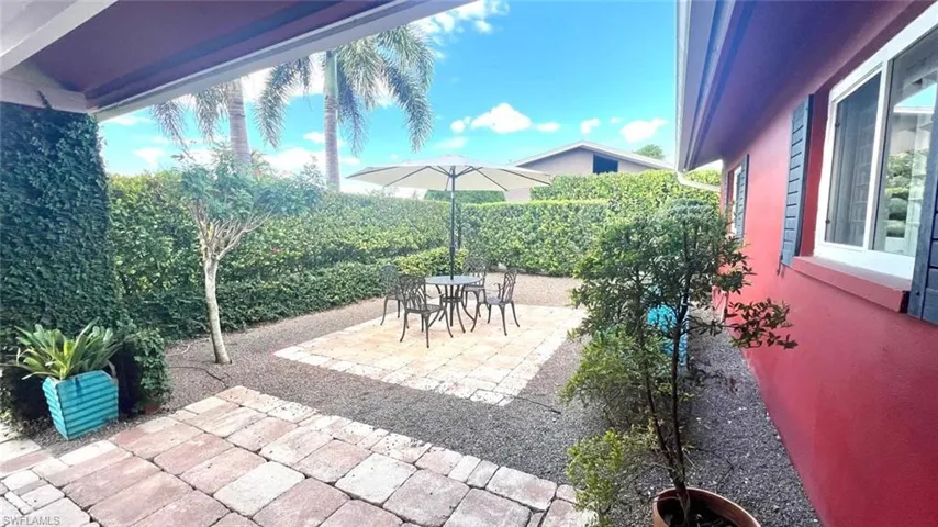4836 Napoli Dr, Naples, Florida 34103