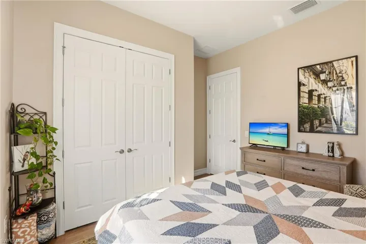 Guest bedroom