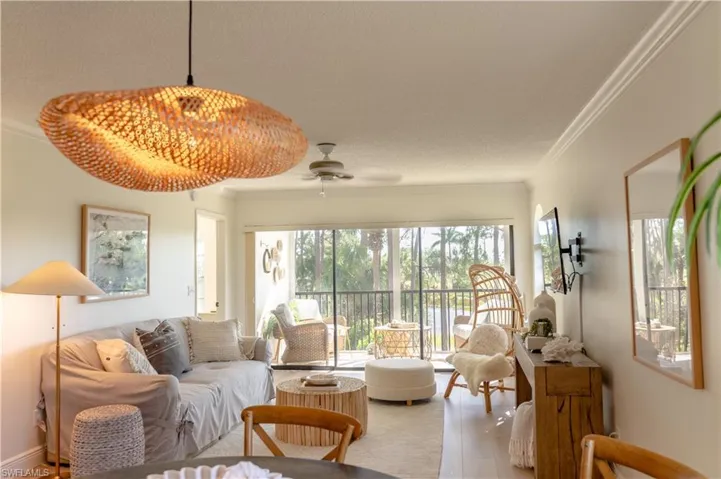 265 Deerwood Cir 10, Naples, Florida 34113