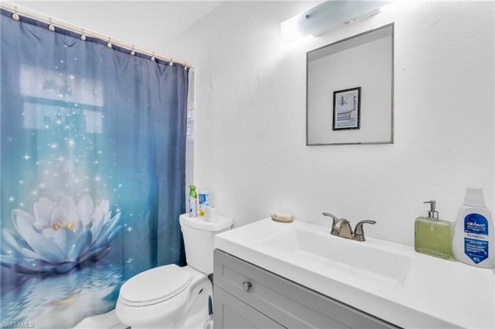 5610-5614 7th AVE, FORT MYERS FL 33907