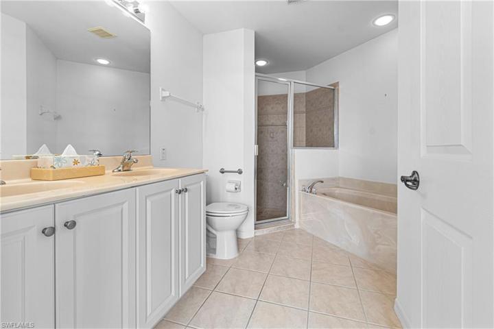 4204 Liron AVE # 101, FORT MYERS FL 33916